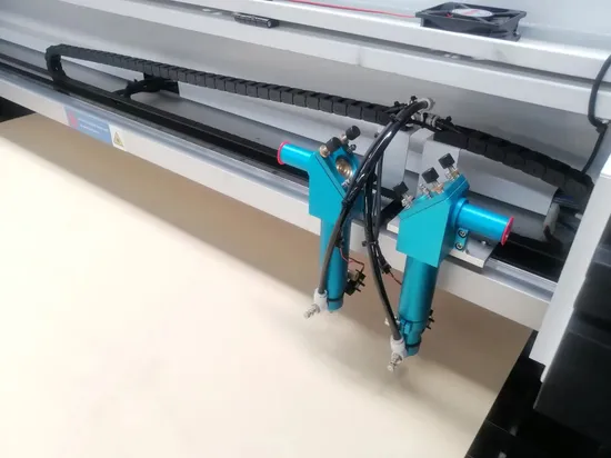 Hochwertige 150-Watt-Holzhandwerk-Lasergravur-Schneidemaschine Exporteur